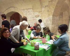 “Folletta per un giorno”: oggi, a Trani, realizzazione di coperte per il dormitorio Caritas