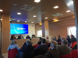 Puglia, Emiliano incontra i medici: «Migliorare il rapporto di attenzione in tema di sicurezza e spesa farmaceutica»