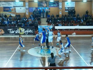 L'incrocio Trani-Molfetta premia la Fortitudo (63-61) e boccia la Juve (86-53)