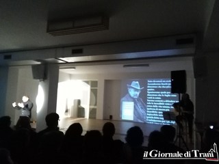 Il cantante Povia e l’avvocato Amato a Trani: «L’ovvietà è diventata controcorrente»