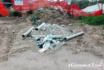 Trani, l'amianto fa il giro sempre più largo: eternit abbandonato a pochi passi dalla casa di riposo