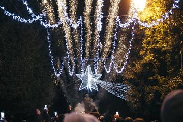 Natale di Trani, oggi l'accensione delle luminarie artistiche