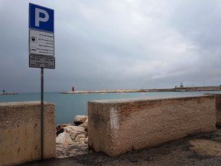 Molo Santa Lucia, si paga 