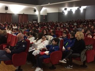 Oggi incontro sul bullismo organizzato dal Club per l'Unesco di Trani