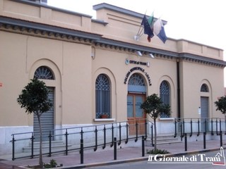 Cittadino disabile «rimbalzato», i chiarimenti della Polizia locale: «Piena solidarietà, ma ci siamo subito attivati e abbiamo risolto il problema»