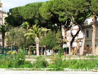 Trani, a villa Bini le siepi sul retro non crescono: come si cingerà?