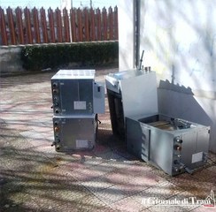 Palazzetto di Trani senza pace: si riaccende il gas, ma si spengono le luci