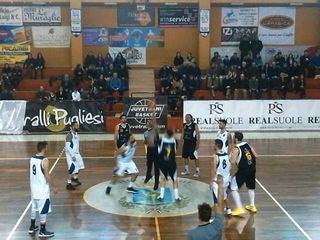 AGGIORNATO. Il bunker Fortitudo non dà scampo a Bari: 60-46. Juve Trani supera Foggia