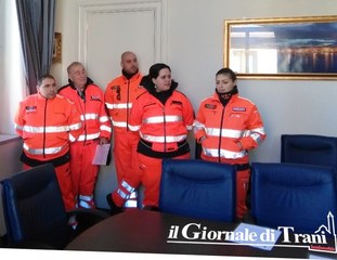 Un defibrillatore ogni mille abitanti, volontari formati per usarlo: firmato il protocollo del progetto “Trani città cardioprotetta”