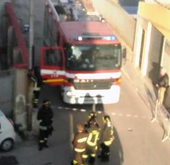 AGGIORNATO. Trani, esplode ordigno in via Rasoli: 60enne rischia di perdere un occhio. Indagano i carabinieri