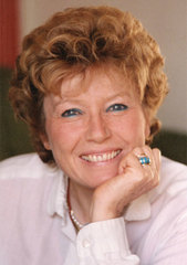 Oggi, alla Petronelli di Trani, incontro con Dacia Maraini