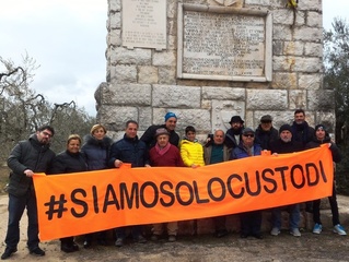 Disfida di Barletta, ripulito l’epitaffio dai volontari di Trani