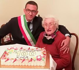 San Valentino, l'atto d'amore del sindaco di Trani è per una nuova centenaria: Rosa Leone