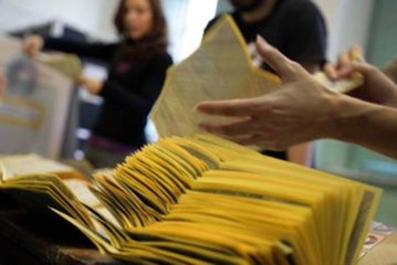 Elezioni politiche, giovedì al Comune di Trani il corso per i presidenti di seggio