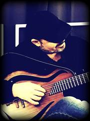 Santo Graal di Trani, gli appuntamenti della settimana: oggi, tributo a Pino Daniele