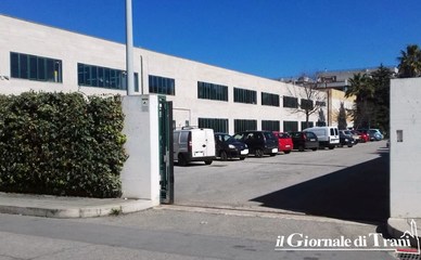 Furto nella notte al Liceo scientifico di Trani: trafugati pc, carabinieri al lavoro