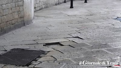 Notte dell'Addolorata, a meno di due settimane dalla processione troppe strade di Trani non appaiono sicure. Le foto
