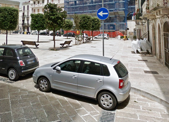 Piazza Longobardi, Lima (Fdi Trani) vuole darci in taglio: «Se ne ripristini la circolazione tutta intorno»