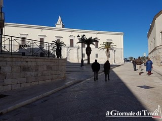 Agevolazioni ed una targa per i commercianti virtuosi: Trani, arrivano le «botteghe storiche»