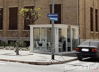 Rimodulato e adeguato il dehor di via Giustina Rocca che era stato sanzionato: i prossimi, a Trani, dovranno essere così