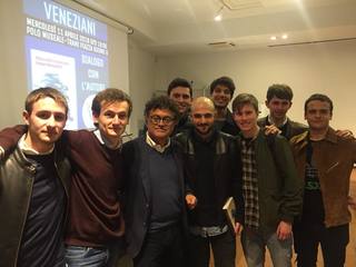 «Imperdonabile è chi è avanti con i tempi e, ai suoi, si ribella». Trani, i modelli di Veneziani spiegati ai giovani