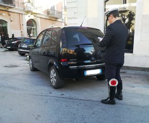 Trani, siete ancora sicuri di parcheggiare così? Di Lernia: «La Polizia locale c'è e ci sarà sempre più»