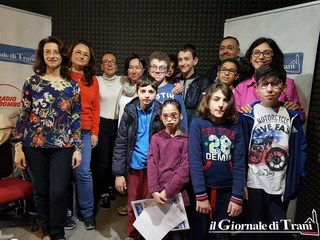 Tra voglia di conoscere e curiosità, mattinata speciale per gli alunni della Baldassarre al Giornale di Trani