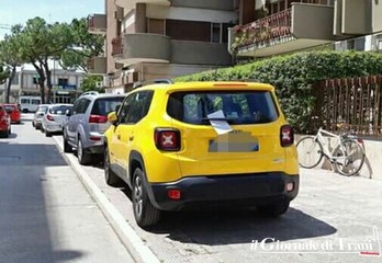 Trani, in via Merano questa volta il marciapiede è indigesto: multe a raffica anche lì