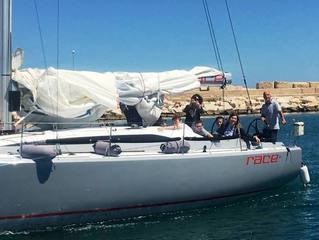 «Mariniamo la scuola»? A Trani è virtù: studenti in mare, per il rispetto dell'ambiente