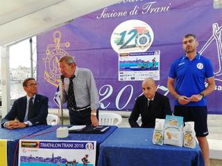 Triathlon a Trani, 188 atleti da cinque regioni d'Italia. Pista ciclabile vietata dalle 9 alle 13
