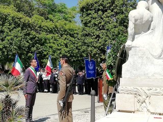 Festa della Repubblica, il sindaco di Trani difende Mattarella: «Toni sbagliati con lui, ma adesso buon lavoro al Governo»