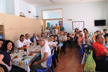 “Il treno del sorriso” di Trani compie un anno: festa al centro Jobel