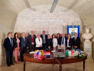 Gemellaggio e trasferta a Ragusa, il Comune di Trani ha speso 900 euro