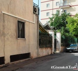 AGGIORNATO. Case del custode da liberare, la ruota del Comune di Trani adesso si ferma sulla scuola Petronelli. Ma gli ex occupanti hanno trovato casa