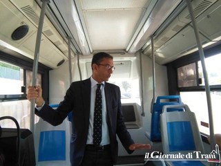 Bus estivi, l'orgoglio del sindaco di Trani: «Abbiamo smesso di voltare le spalle al mare»
