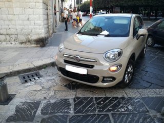 Multe del sabato sera a Trani, gli stranieri le pagano sul posto. Ignorate le bancarelle