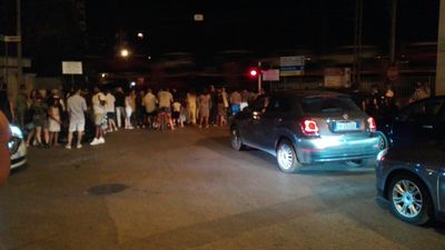 Passaggio a livello di Trani chiuso quaranta minuti, il nuovo comitato: «Basta indugi, si inizino i lavori per il sottovia»