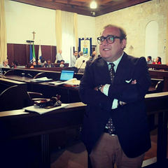 Parola di Lima (Fdi): «Maggioranza a pezzi, il sindaco di Trani stacchi la spina e si dimetta»