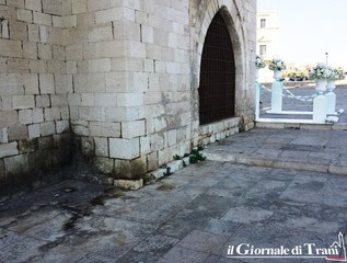 Cattedrale di Trani, un degrado che viene da lontano: tutti i precedenti