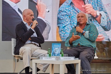 Dialoghi di Trani, Stefano Benni: «Superare la paura? Con l’ironia»