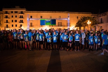 Trani night run, il bilancio degli organizzatori: «Emozioni e sorrisi a scena aperta»