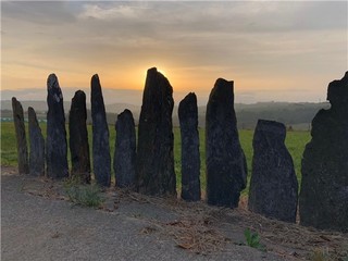 In cammino, fino a Santiago, per una 19enne malata: «Purtroppo lei è morta, ma l'esperienza forte resta». Il racconto di don Alessandro a Trani religiosa