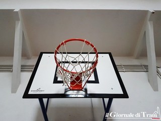 Palestre scolastiche di Trani, la manutenzione con i soldi di chi le utilizza: la proposta al vaglio della quinta commissione