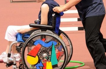 Buoni servizio, dalla Regione ancora nessuna graduatoria e le famiglie pagano di tasca propria: lo sfogo del papà di un ragazzo disabile