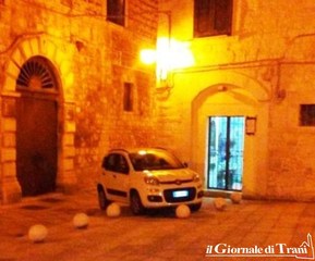 Parcheggi «sTrani», in via La giudea va in scena l'automobilista sanzionato ma recidivo
