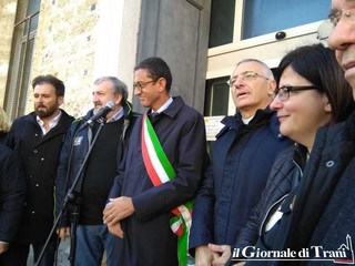 I bambini, tra «sogni di vita e carenza di risorse». Il commento alla marcia di vescovo e sindaco di Trani