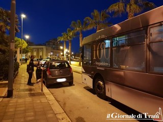 Trani, la corsetta fa bene alla salute ma interrompe un pubblico servizio: due bus bloccati sul lungomare per un'ora