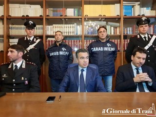«Dove vai con quel tritolo?». «Lo saprai dai telegiornali». Trani, i carabinieri sventano un attentato