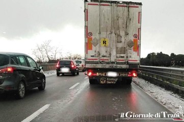 Allerta meteo, 16 bis ghiacciata a Bisceglie: si guida a passo d'uomo