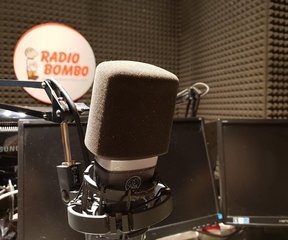 Appuntamento con Trani, questa domenica riflettori su San Sebastiano e la Polizia locale. Inoltre, interviste all'arcivescovo e Alessio Boni